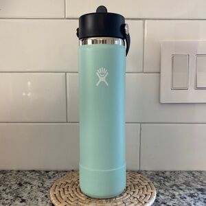 Hydro Flask 24 oz with Flex Sip Lid and Boot - Dew